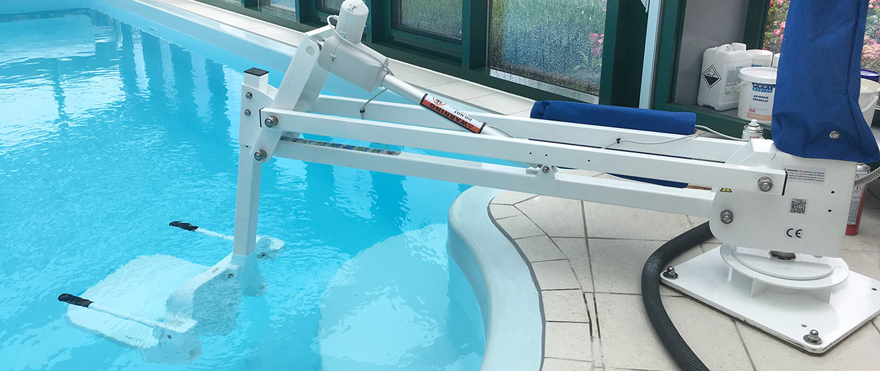 Anwendungsbeispiel für den Poollift TWISTER im Außenbereich