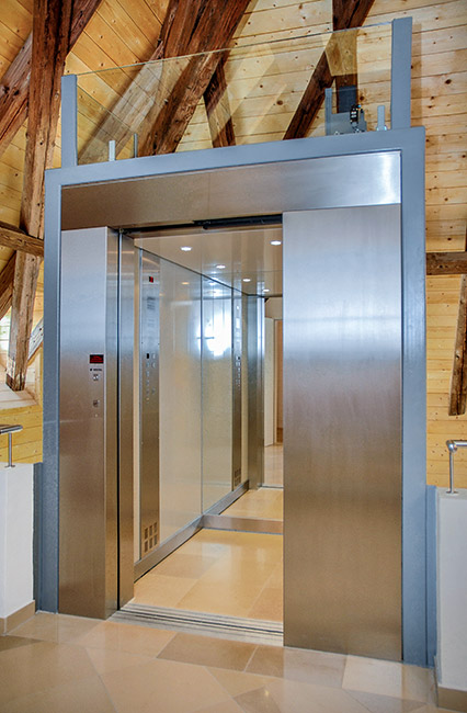 Personenaufzug nach Maß, Musikschule Wilhering